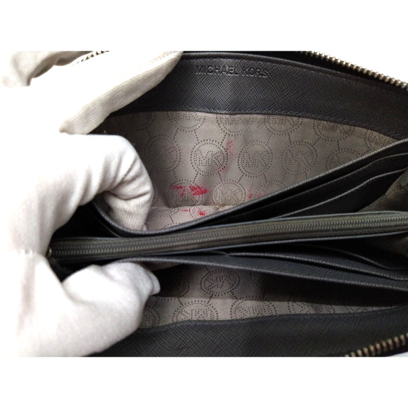 Michael Kors Brown Leather Crocodile Embossed Zip Around Credit Card Wallet - Picture 11 of 12